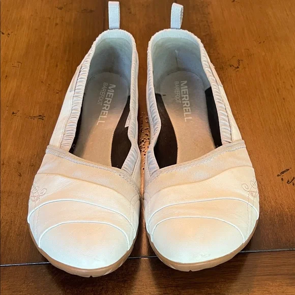 Merrell Women's Beige Slip-On Flats - Picture 1 of 7